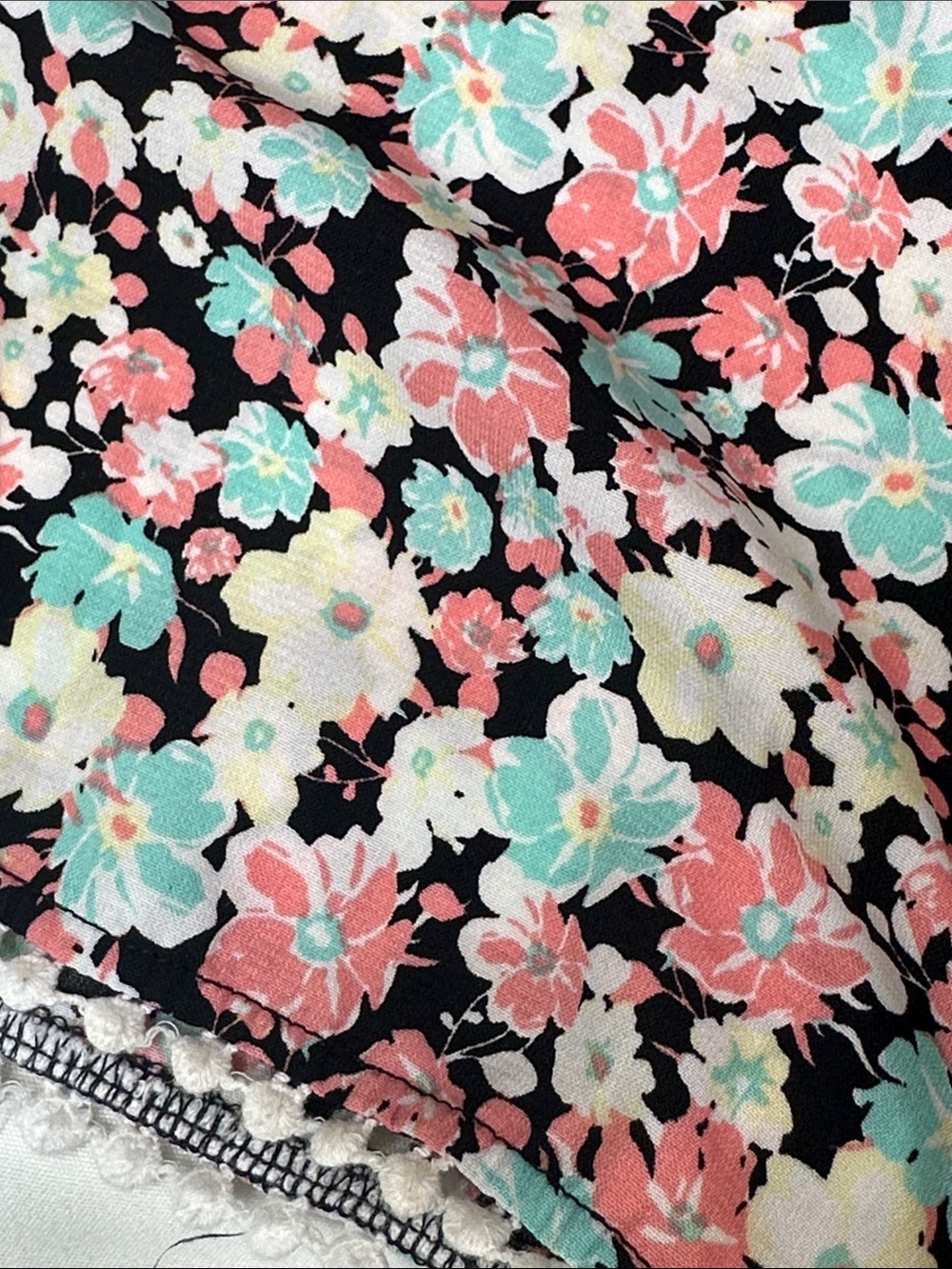 Faded Glory Girls XL 14-16 Floral Pull-On Shorts Pom-Pom Trim - Picture 9 of 12
